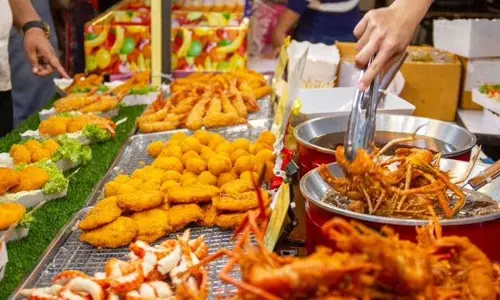 Ramzan खाद्य सुरक्षा टीम ने श्रीनगर में बाजार की जांच की