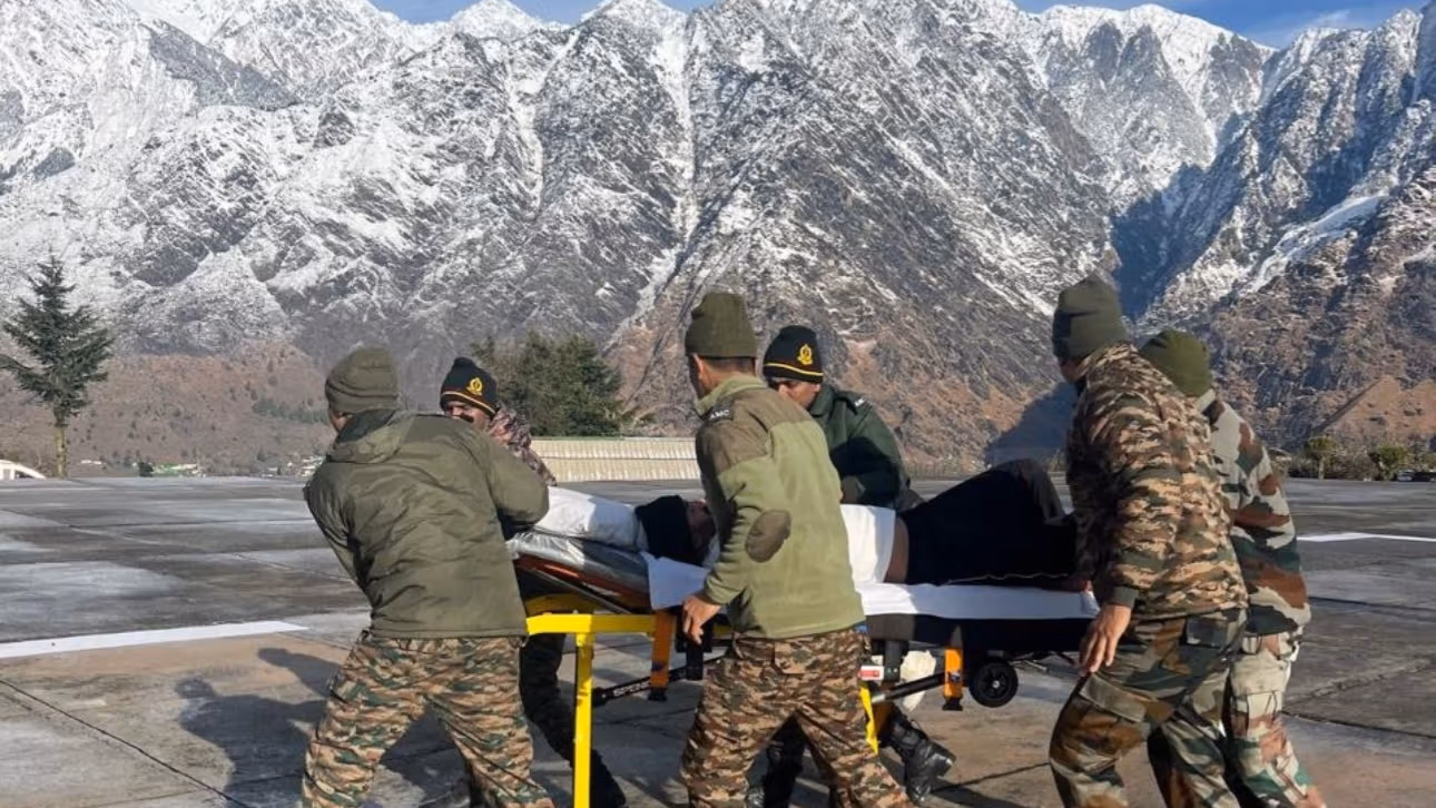 Chamoli: दो और श्रमिकों के शव बरामद, अब तक छह की मौत Chamoli: दो और श्रमिकों के शव बरामद, अब तक छह की मौत