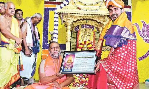सीमा पर पलायन को खत्म करना लक्ष्य: Lokesh सीमा पर पलायन को खत्म करना लक्ष्य: Lokesh