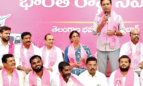 केसीआर के दोबारा सीएम बनने पर ही तेलंगाना शीर्ष पर होगा: KTR केसीआर के दोबारा सीएम बनने पर ही तेलंगाना शीर्ष पर होगा: KTR