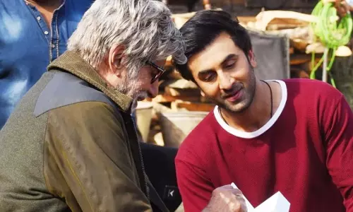 अमिताभ बच्चन ने ARKS के लॉन्च पर ब्रह्मास्त्र के सह-कलाकार रणबीर कपूर को प्यार भेजा