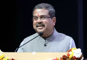 एनईपी में मातृभाषा आधारित शिक्षा, तमिलनाडु में तमिल ही होगी मुख्य भाषा : धर्मेंद्र प्रधान एनईपी में मातृभाषा आधारित शिक्षा, तमिलनाडु में तमिल ही होगी मुख्य भाषा : धर्मेंद्र प्रधान