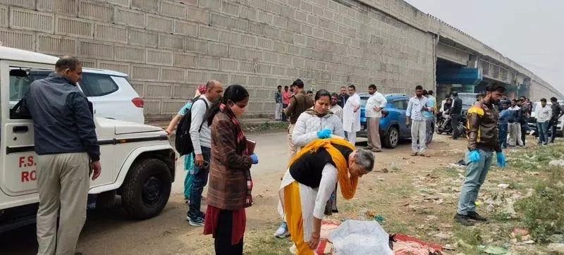 रोहतक कांग्रेस कार्यकर्ता का शव सूटकेस में मिलने के बाद एक व्यक्ति गिरफ्तार रोहतक कांग्रेस कार्यकर्ता का शव सूटकेस में मिलने के बाद एक व्यक्ति गिरफ्तार