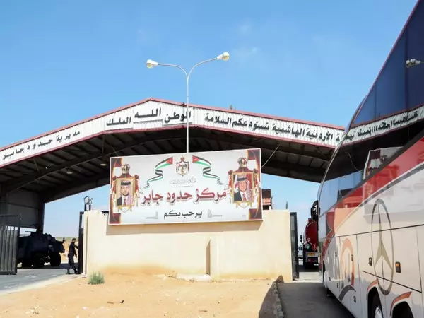 Jordan में अवैध रूप से सीमा पार करने की कोशिश कर रहे भारतीय नागरिक की गोली मारकर हत्या: विदेश मंत्रालय के सूत्र Jordan में अवैध रूप से सीमा पार करने की कोशिश कर रहे भारतीय नागरिक की गोली मारकर हत्या: विदेश मंत्रालय के सूत्र