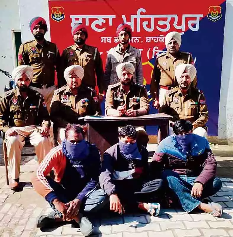 Jalandhar: विभिन्न मामलों में हेरोइन व नशीले पदार्थ के साथ पांच गिरफ्तार Jalandhar: विभिन्न मामलों में हेरोइन व नशीले पदार्थ के साथ पांच गिरफ्तार