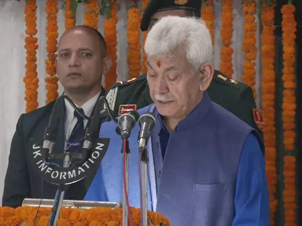 जम्मू-कश्मीर के LG मनोज सिन्हा ने राज्य की मांग पर कही ये बात जम्मू-कश्मीर के LG मनोज सिन्हा ने राज्य की मांग पर कही ये बात