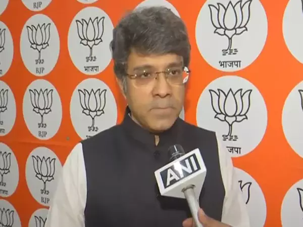 भाजपा के CR केशवन ने डीएमके पर निशाना साधते हुए कही ये बात भाजपा के CR केशवन ने डीएमके पर निशाना साधते हुए कही ये बात