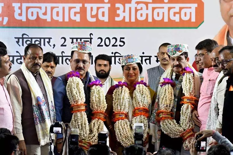 भाजपा नेताओं ने समर्थन के लिए पूर्वांचल समाज का आभार जताया भाजपा नेताओं ने समर्थन के लिए पूर्वांचल समाज का आभार जताया