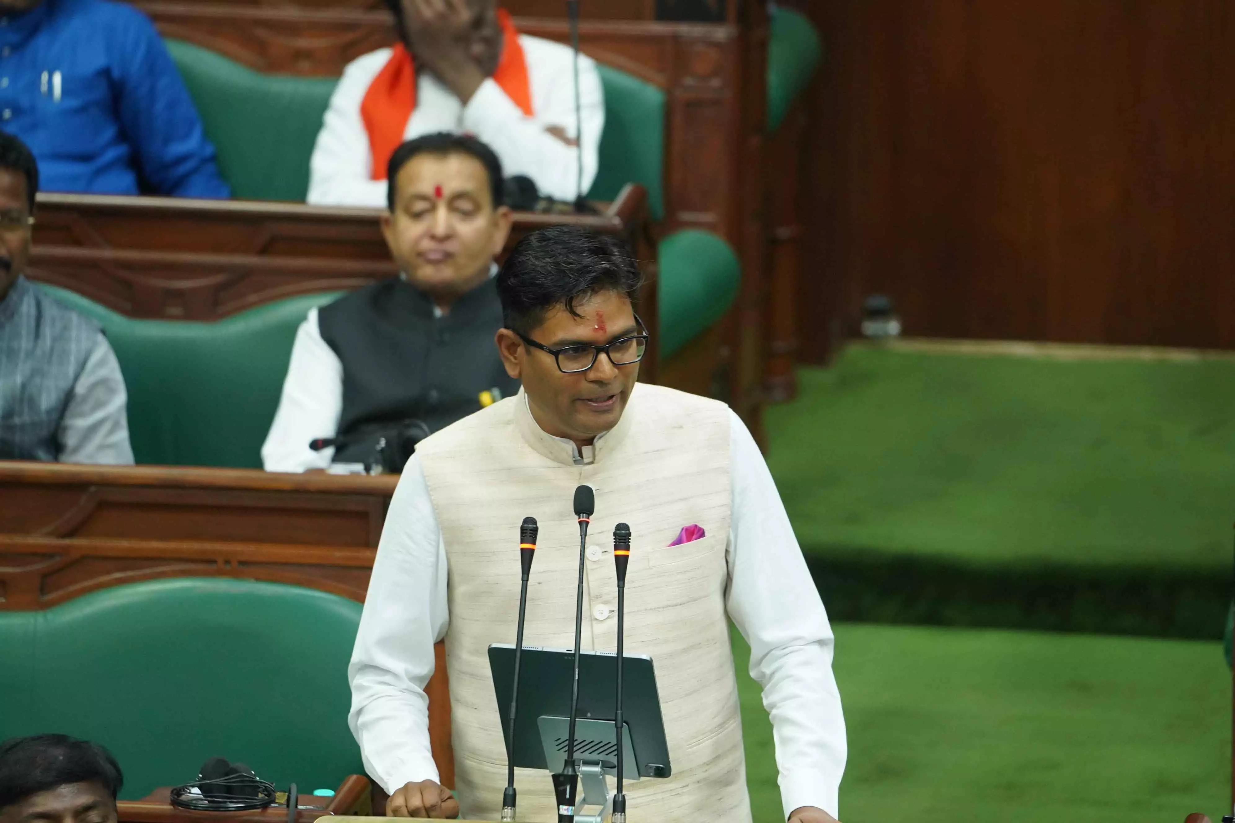रायपुर से दुर्ग तक मेट्रो की सौगात, विष्णुदेव सरकार ने मुख्यमंत्री टॉवर योजना भी लाया रायपुर से दुर्ग तक मेट्रो की सौगात, विष्णुदेव सरकार ने मुख्यमंत्री टॉवर योजना भी लाया