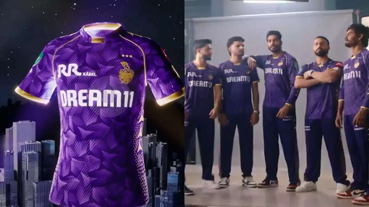 IPL 2025 से पहले केकेआर ने जारी की तीन स्टार वाली जर्सी, VIDEO IPL 2025 से पहले केकेआर ने जारी की तीन स्टार वाली जर्सी, VIDEO