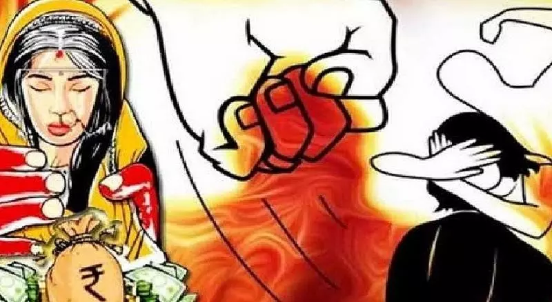 Lakhimpur Kheri: विवाहिता ने पति पर मारपीट और दहेज प्रताड़ना का आरोप लगाया Lakhimpur Kheri: विवाहिता ने पति पर मारपीट और दहेज प्रताड़ना का आरोप लगाया