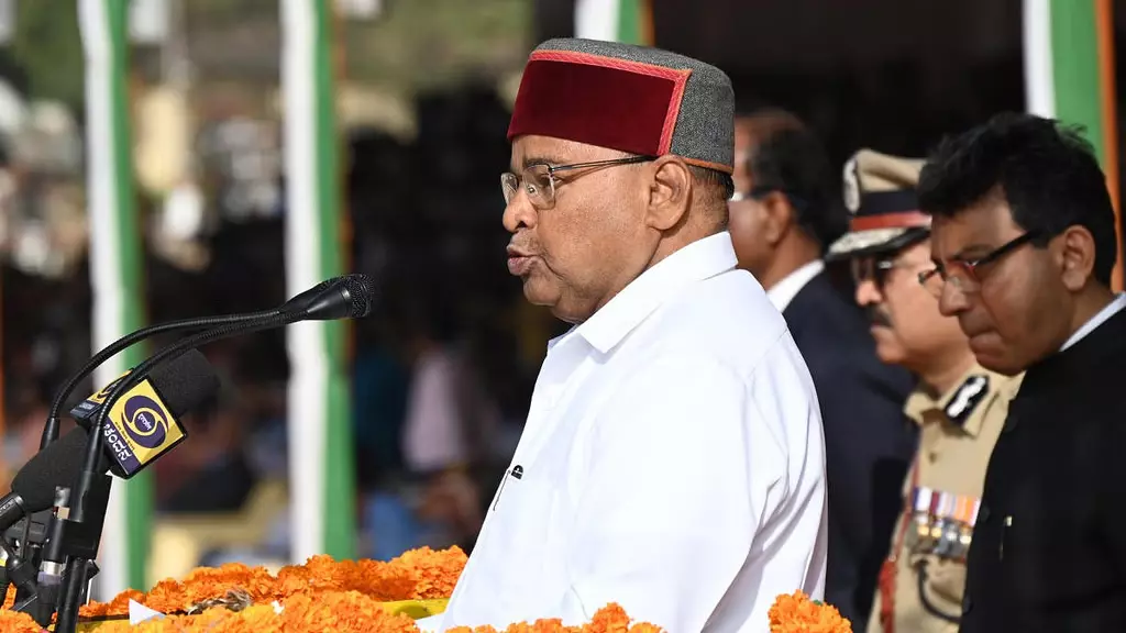 दुनिया कर्नाटक के विकास मॉडल की प्रशंसा कर रही है: Governor Gehlot दुनिया कर्नाटक के विकास मॉडल की प्रशंसा कर रही है: Governor Gehlot