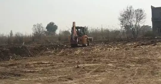 Shamli: संबंधित विभाग के निष्क्रियता के चलते मिट्टी खनन माफिया के हौसले बुलंद Shamli: संबंधित विभाग के निष्क्रियता के चलते मिट्टी खनन माफिया के हौसले बुलंद