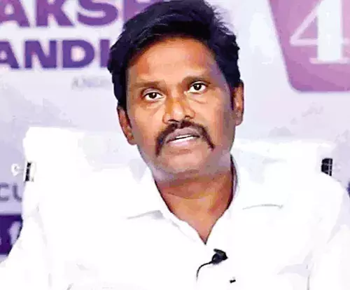 Telangana: आईपीएस अधिकारी पीवी सुनील कुमार को निलंबित कर दिया Telangana: आईपीएस अधिकारी पीवी सुनील कुमार को निलंबित कर दिया