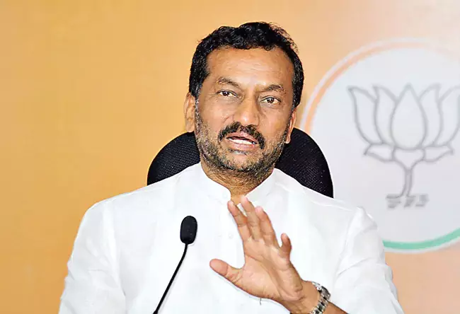 रेवंत की शासन-प्रशासन पर कोई पकड़ नहीं है : Raghunandan Rao रेवंत की शासन-प्रशासन पर कोई पकड़ नहीं है : Raghunandan Rao