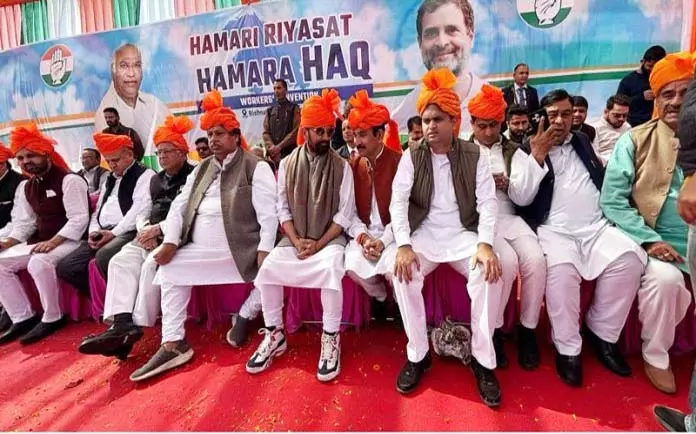 Karra: शासन करने का जनादेश पाने में विफल रहने के बाद भाजपा ने राज्य का दर्जा देने से इनकार किया Karra: शासन करने का जनादेश पाने में विफल रहने के बाद भाजपा ने राज्य का दर्जा देने से इनकार किया