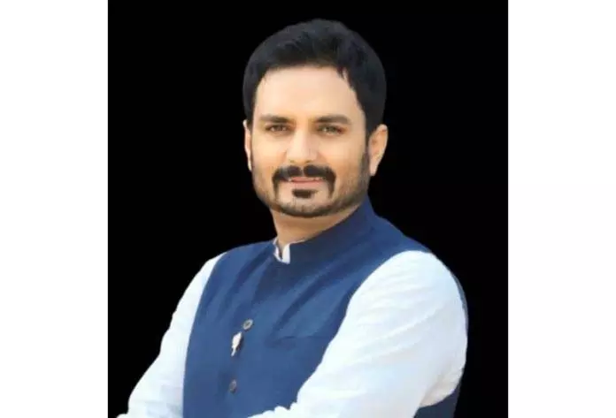 जसरोटिया ने J&K में छाया सरकार की मांग की जसरोटिया ने J&K में छाया सरकार की मांग की