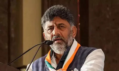 कांग्रेस विधायक का दावा, दिसंबर तक शिवकुमार बनेंगे कर्नाटक के सीएम कांग्रेस विधायक का दावा, दिसंबर तक शिवकुमार बनेंगे कर्नाटक के सीएम