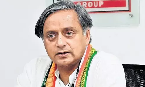 Kerala: शशि थरूर ने केरल स्टार्टअप की प्रशंसा से अपना पल्ला झाड़ा Kerala: शशि थरूर ने केरल स्टार्टअप की प्रशंसा से अपना पल्ला झाड़ा