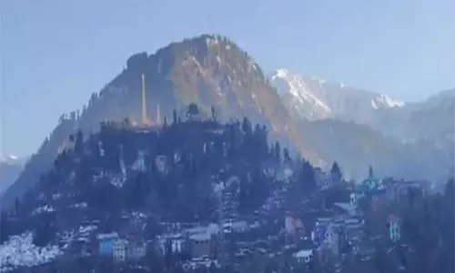 धूप ने Doda में बर्फ से ढके भलेसा को मनमोहक परिदृश्य में बदल दिया धूप ने Doda में बर्फ से ढके भलेसा को मनमोहक परिदृश्य में बदल दिया