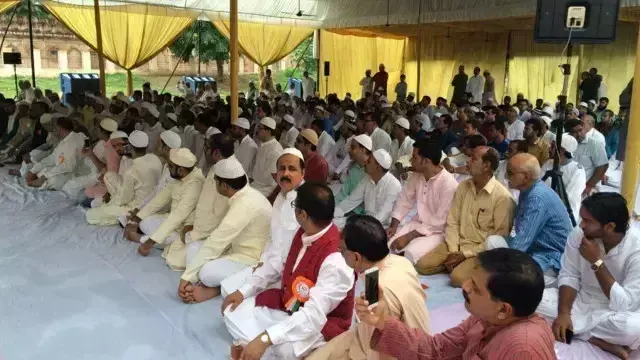 Lucknow: शिया और सुन्नी रोजेदारों के लिए हेल्पलाइन सेवा शुरू