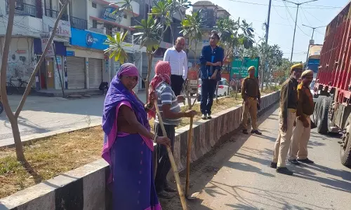 Ballia: रसड़ा नगर पालिका क्षेत्र में सफाई और सौंदर्यीकरण अभियान, संवर रहा रसड़ा