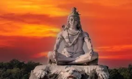Pradosh Vrat 2025: 2 शुभ योगों में रखा जाएगा प्रदोष व्रत, जानें सही तिथि, शुभ मुहूर्त और पूजा विधि