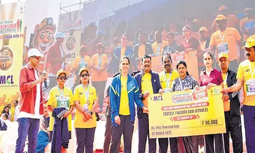 Odisha: एमसीएल ने 50 साल पूरे होने के उपलक्ष्य में भुवनेश्वर हाफ मैराथन का आयोजन किया