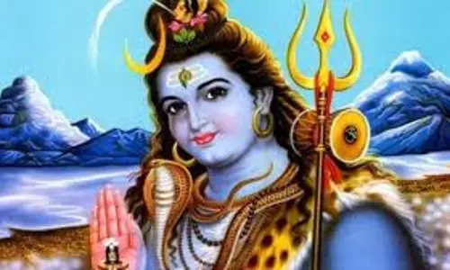 Shiva Rudrashtakam Stotra: सोमवार के इस उपाय से प्रसन्न होंगे भोलेनाथ Shiva Rudrashtakam Stotra: सोमवार के इस उपाय से प्रसन्न होंगे भोलेनाथ