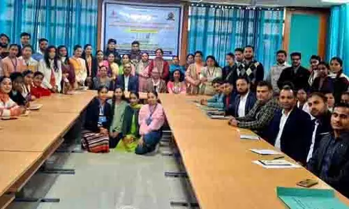 Himachal: दो दिवसीय सेमिनार में प्रतिभागियों ने शोध पत्र प्रस्तुत किए Himachal: दो दिवसीय सेमिनार में प्रतिभागियों ने शोध पत्र प्रस्तुत किए