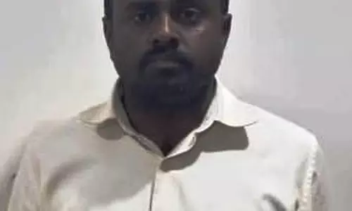 PSI पद दिलाने के नाम पर 45 लाख रुपये की ठगी के आरोप में डॉक्टर समेत दो गिरफ्तार PSI पद दिलाने के नाम पर 45 लाख रुपये की ठगी के आरोप में डॉक्टर समेत दो गिरफ्तार