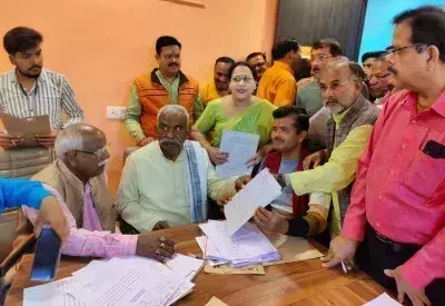 Lakhimpur Kheri: भाजपा जिलाध्यक्ष पद के लिए 47 उम्मीदवार दावेदार Lakhimpur Kheri: भाजपा जिलाध्यक्ष पद के लिए 47 उम्मीदवार दावेदार