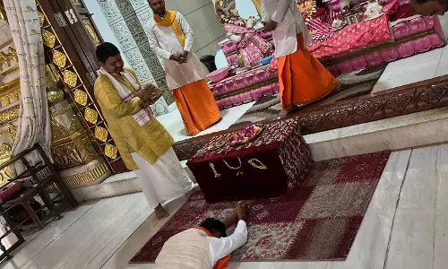 वित्तमंत्री ओपी चौधरी ने श्रीराम मंदिर में पूजा अर्चना की