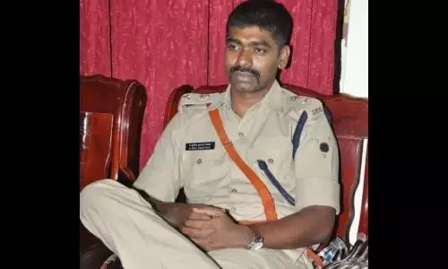 पूर्व सांसद को प्रताड़ित करने के मामले में पूर्व DIG को नोटिस जारी किया