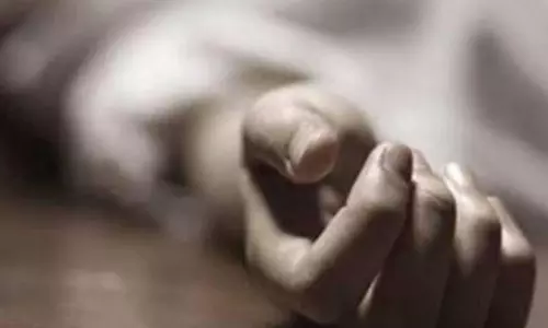 Amethi: नाले में मिला युवक का शव,परिजन रंजिश में हत्या का आरोप