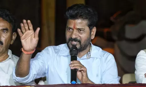 Revanth: किशन रेड्डी टीजी को केंद्रीय निधि जारी करने से रोक रहे