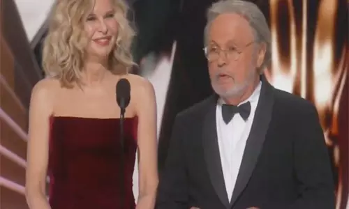 Oscars में मेग रयान और बिली क्रिस्टल फिर साथ आए, मंच पर व्हेन हैरी मेट सैली का जादू बिखेरा