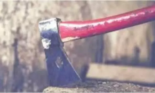 Dindori: जमीनी विवाद में कुल्हाड़ी से हमला, बुजुर्ग गंभीर Dindori: जमीनी विवाद में कुल्हाड़ी से हमला, बुजुर्ग गंभीर