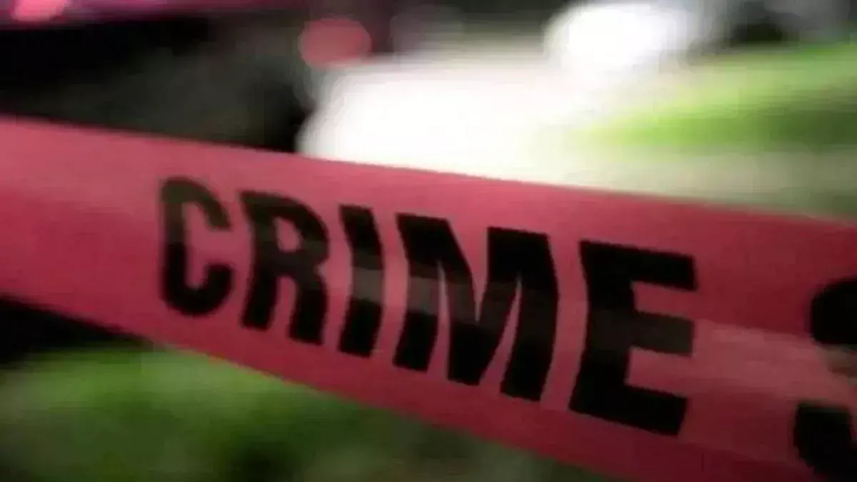 Mirzapur: ब्लैकमेलिंग से परेशान प्रेमी ने प्रेमिका की हत्या की