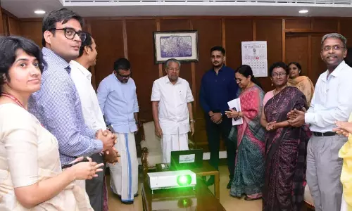 केरल केयर पैलिएटिव केयर ग्रिड: मुख्यमंत्री ने इसे राष्ट्र को समर्पित किया