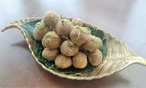 सूखे सेब के लड्डू रेसिपी