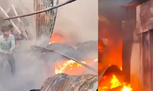 Kanpur: मंडी में आग लगने से 13 गोदाम जलकर हुए थे राख Kanpur: मंडी में आग लगने से 13 गोदाम जलकर हुए थे राख