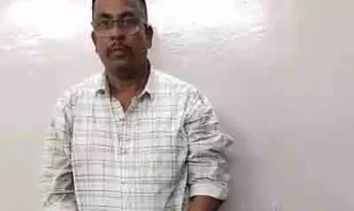 चाकू लेकर खमतराई बाजार में घूम रहा बदमाश गिरफ्तार