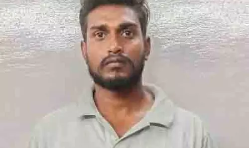 ऑनलाइन चाकू मंगाकर बड़ी घटना को अंजाम देने वाला था बदमाश, अरेस्ट ऑनलाइन चाकू मंगाकर बड़ी घटना को अंजाम देने वाला था बदमाश, अरेस्ट