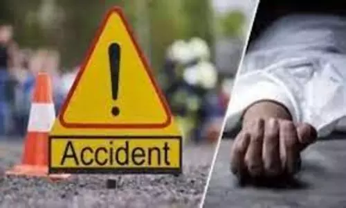 Moradabad: ट्रक ने बाइक को कुचला, दो की मौके पर ही मौत Moradabad: ट्रक ने बाइक को कुचला, दो की मौके पर ही मौत