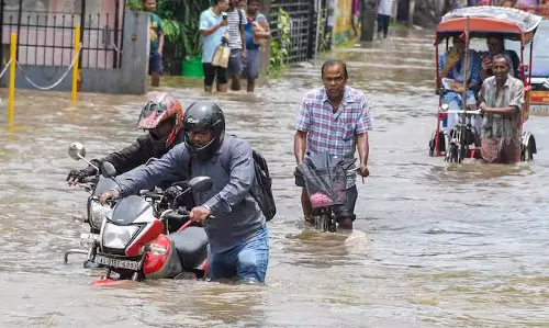 Lucknow: नगर विकास विभाग को जलभराव, बाढ़ से बचाव के लिए आधुनिक तकनीकों पर विशेष ध्यान देने के निर्देश