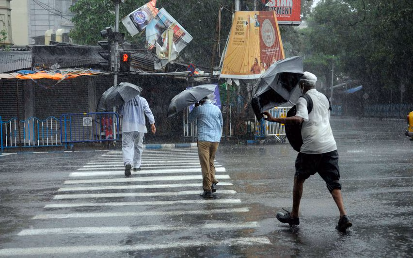 Kerala के दक्षिणी जिलों में गर्मी की बारिश 5 दिनों तक जारी रहेगी Kerala के दक्षिणी जिलों में गर्मी की बारिश 5 दिनों तक जारी रहेगी