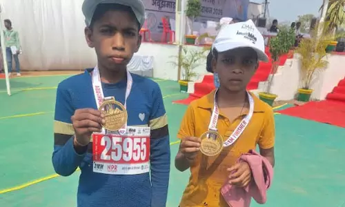 चुमेंद्र और सौरभ ने लगाई 21 किलोमीटर मैराथन दौड़ चुमेंद्र और सौरभ ने लगाई 21 किलोमीटर मैराथन दौड़