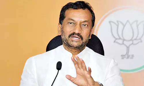 रेवंत की शासन-प्रशासन पर कोई पकड़ नहीं है : Raghunandan Rao रेवंत की शासन-प्रशासन पर कोई पकड़ नहीं है : Raghunandan Rao
