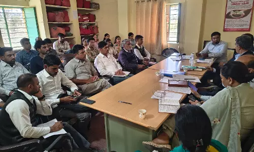 Bikaner: अतिरिक्त निदेशक (कृषि) ने छत्तरगढ़ में विभागीय अधिकारियों की ली बैठक